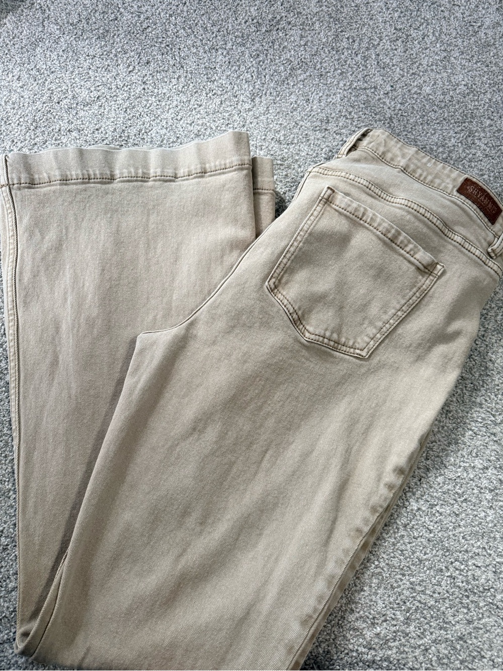 Shyanne Women's Flare Wide-Leg Jeans in Light Khaki